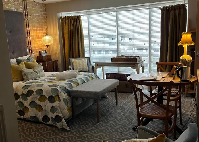 Rooms At Number One